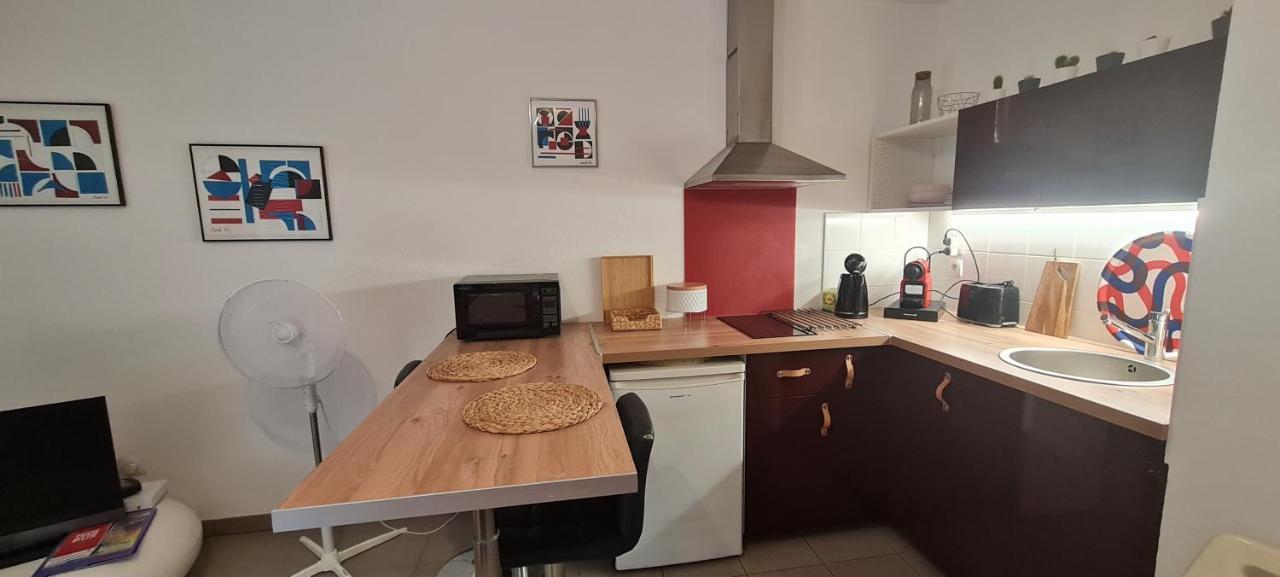 Апартаменты Beau Studio Tout Confort Au Calme Avec Parking . Вийёрбан Экстерьер фото